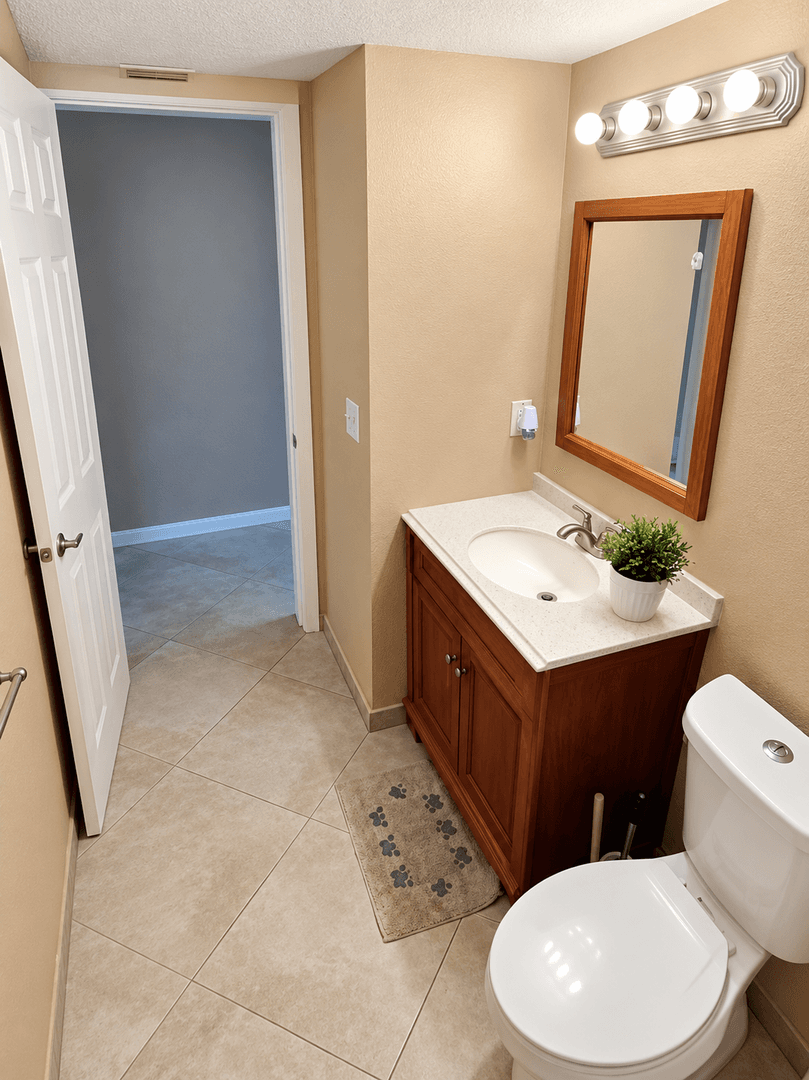 Clearwater Condo: 2500 Harn Blvd, # F26