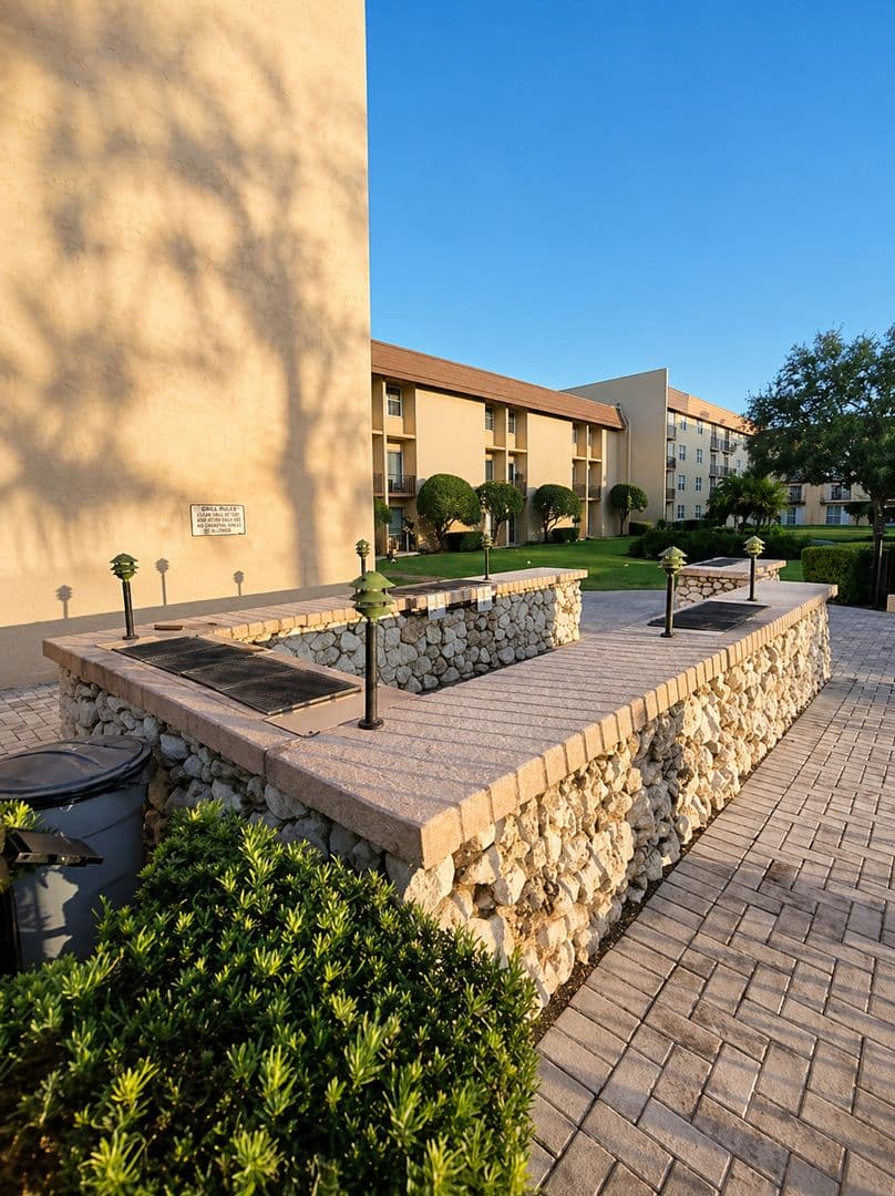 Tampa Condo: 5820 N Church Ave, Unit 112