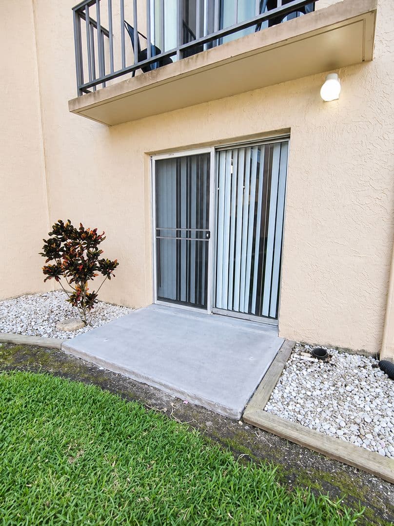 Tampa Condo: 5820 N Church Ave, Unit 112