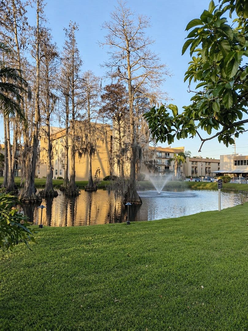 Tampa Condo: 5820 N Church Ave, Unit 112