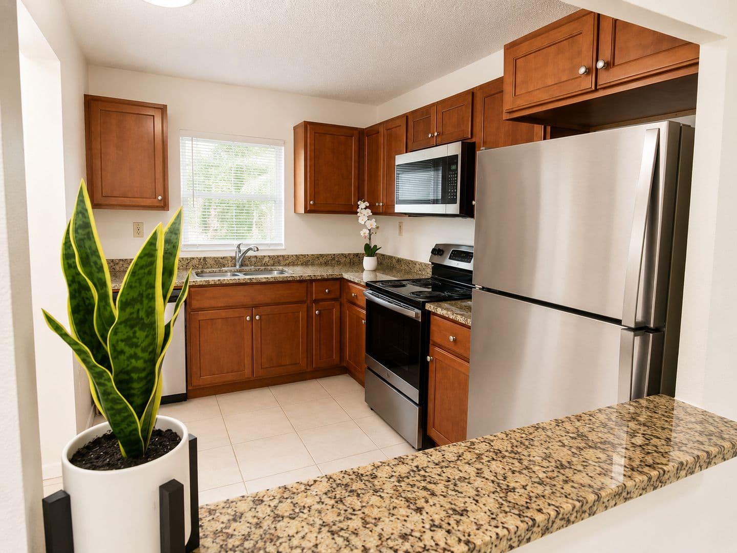 Tampa Condo: 2812 Somerset Park Dr, Unit 105