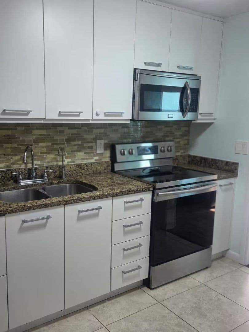 Pinellas Park House: 6532 64TH Way N