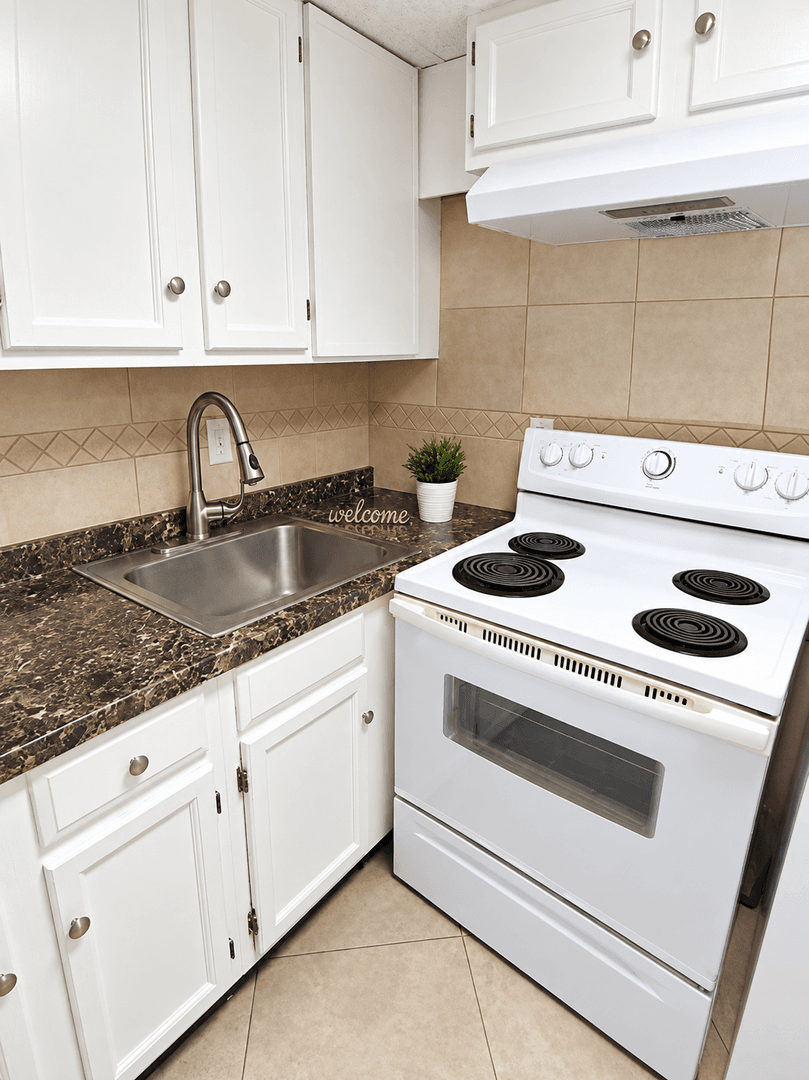 Clearwater Condo: 2500 Harn Blvd, # F26