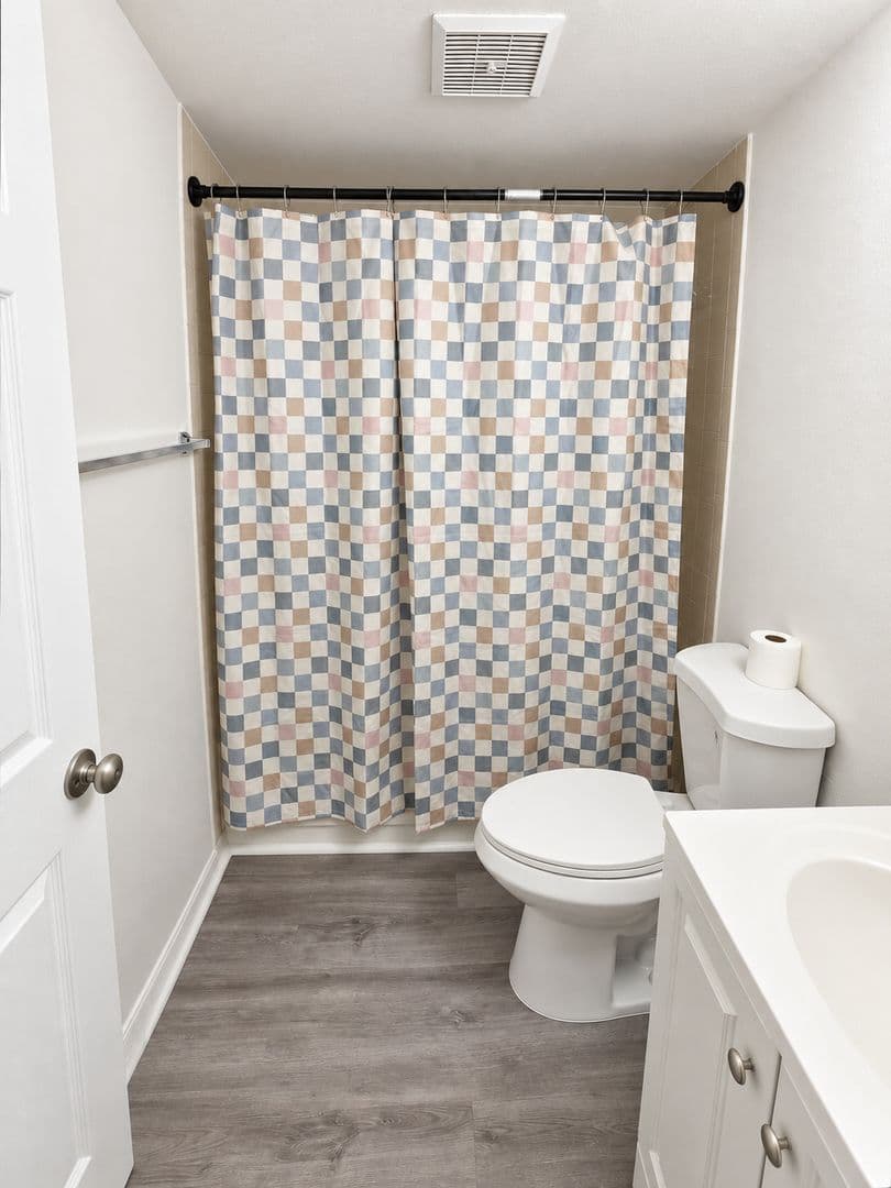 Tampa Condo: 7141 E Bank Dr
