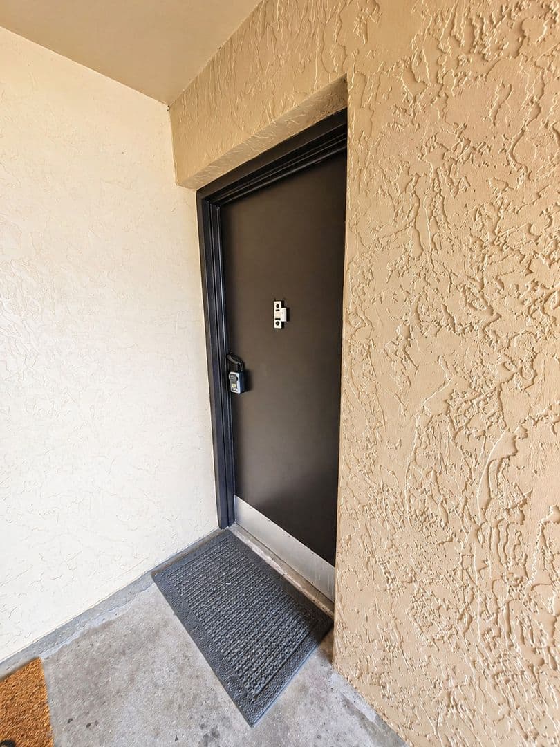 Tampa Condo: 5820 N Church Ave, Unit 112