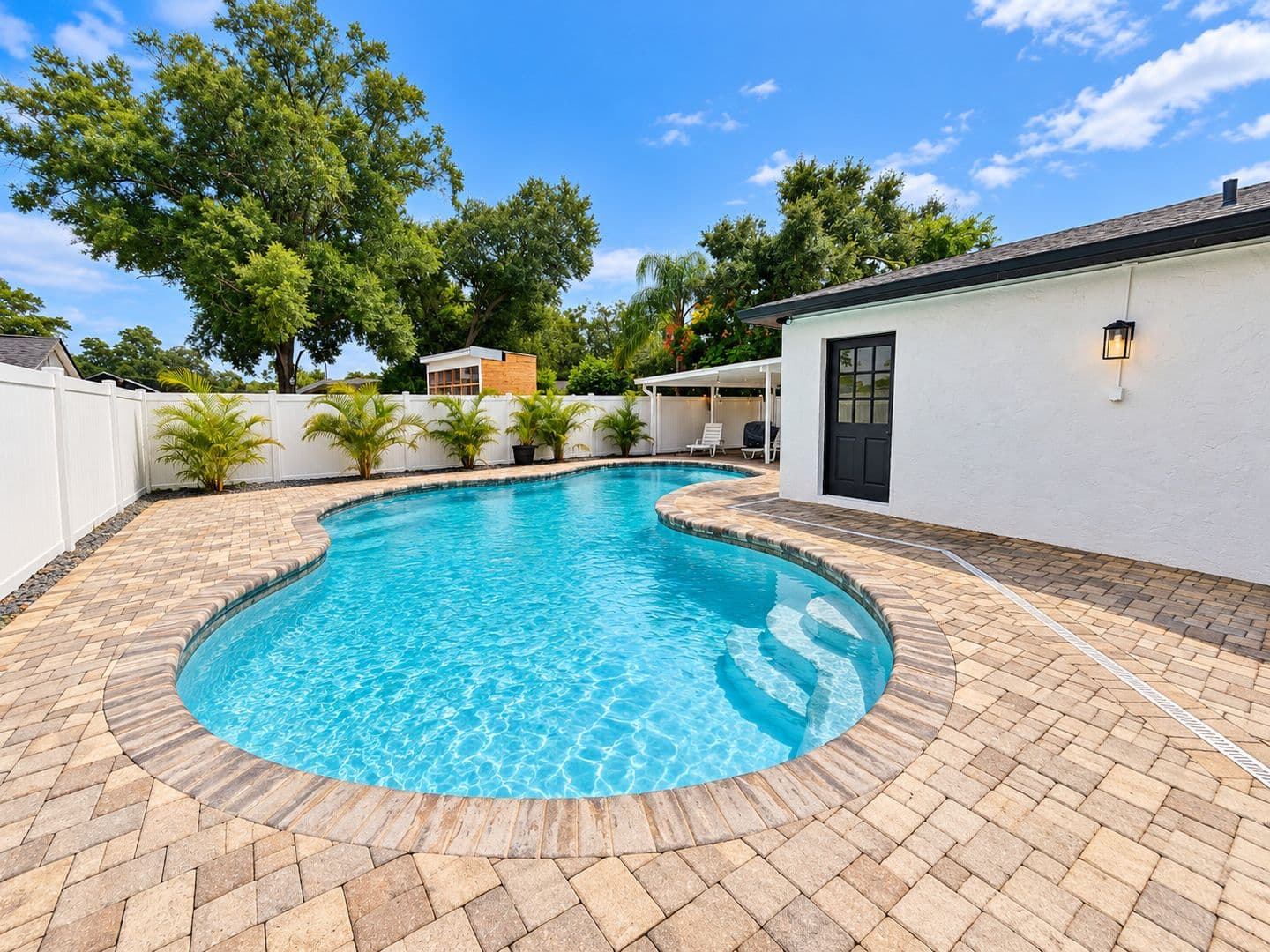 Brandon House: 1410 Highview Rd