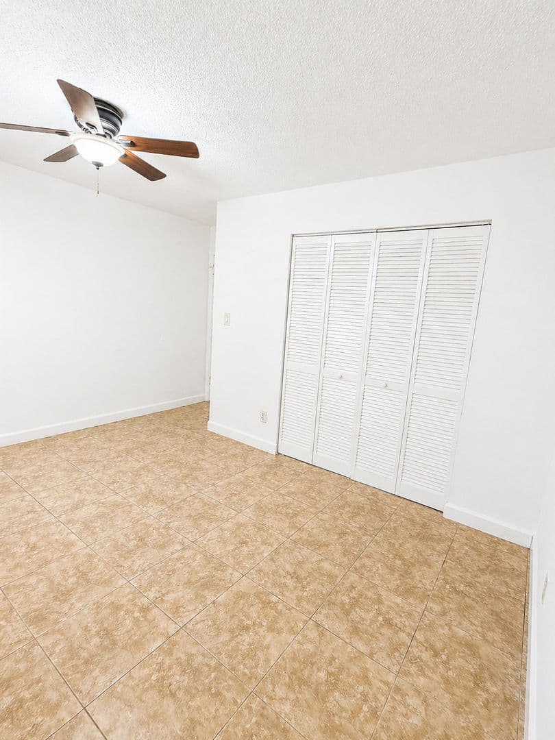 Tampa Condo: 5820 N Church Ave, Unit 112