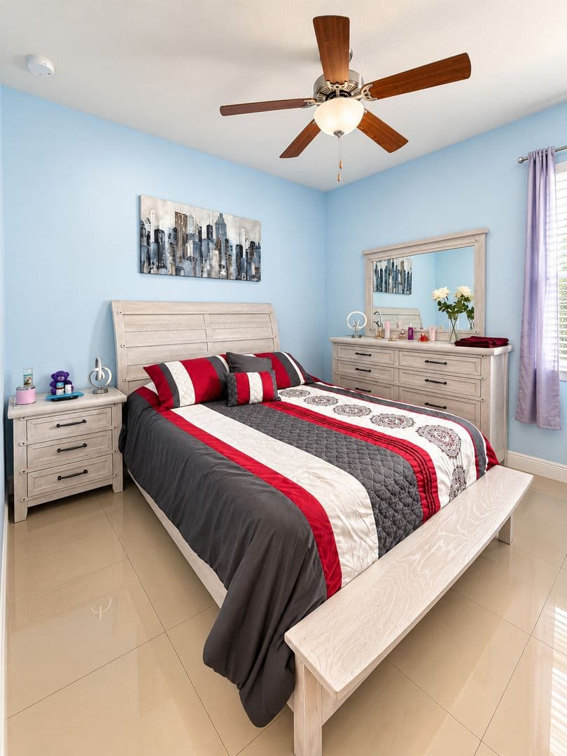 Tampa House: 1726 W Powhatan Ave