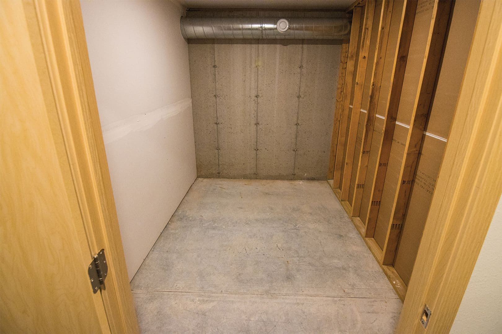 Onalaska Apartment: 9522 & 9530 E 16 Frontage Rd.