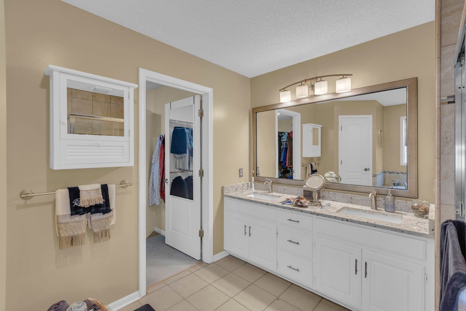 Olathe House: 18135 W. 159th Ter