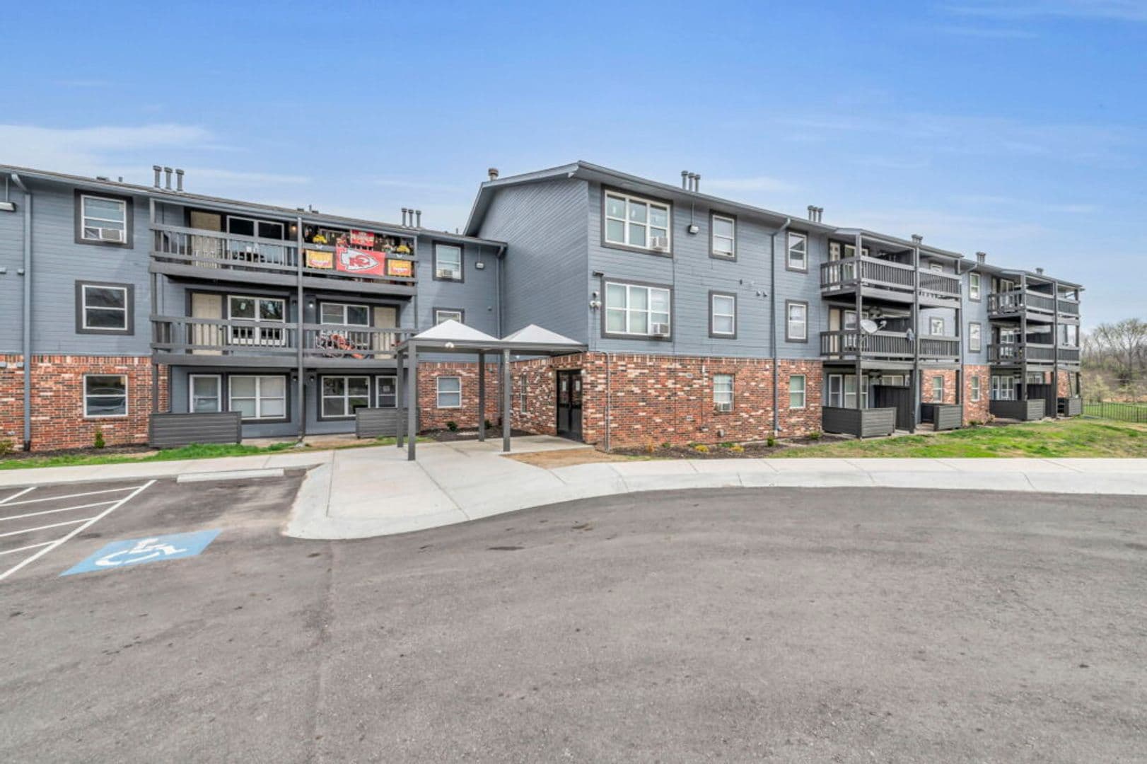 Kansas City Apartment: 1500 E. 29th Street