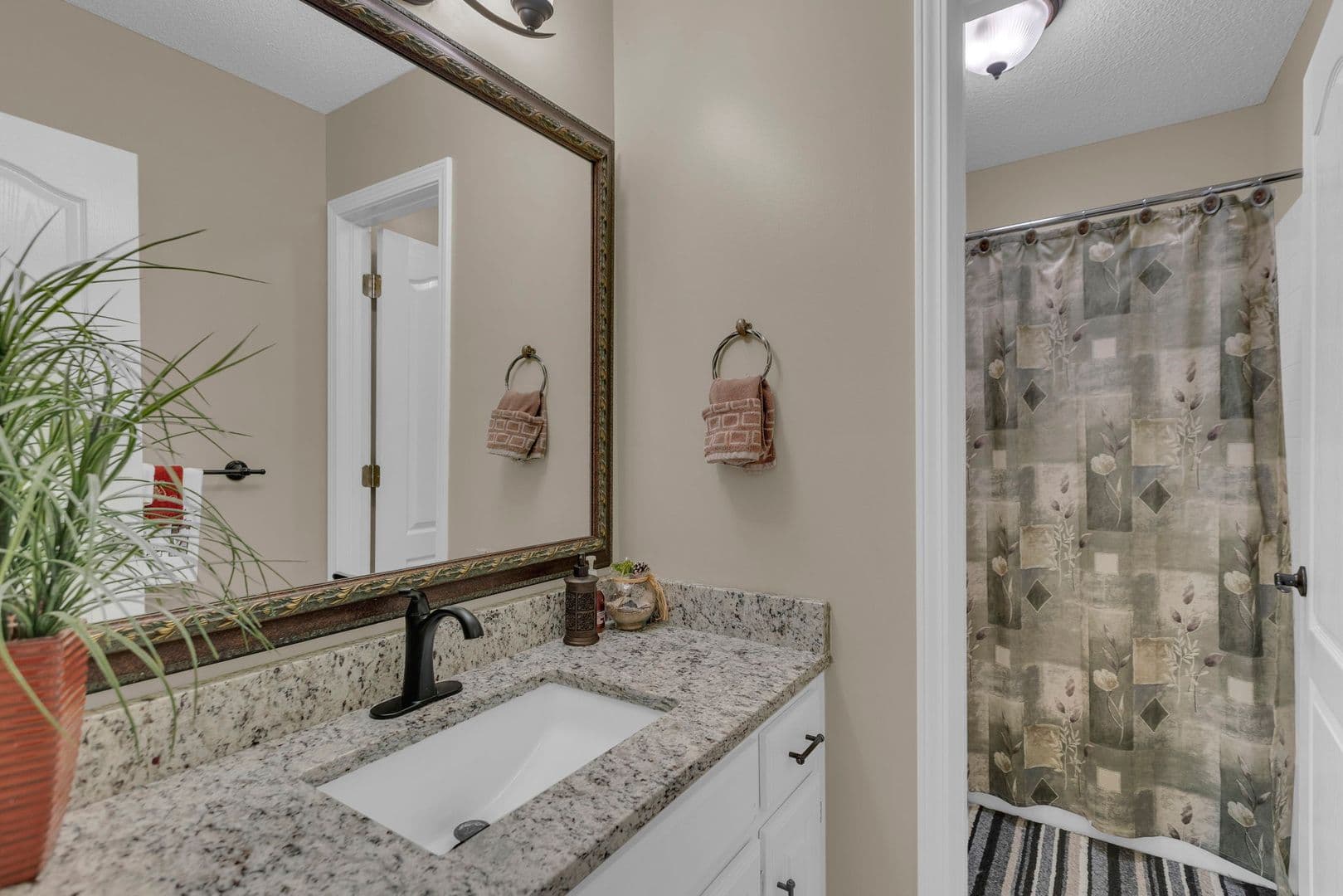 Olathe House: 18135 W. 159th Ter