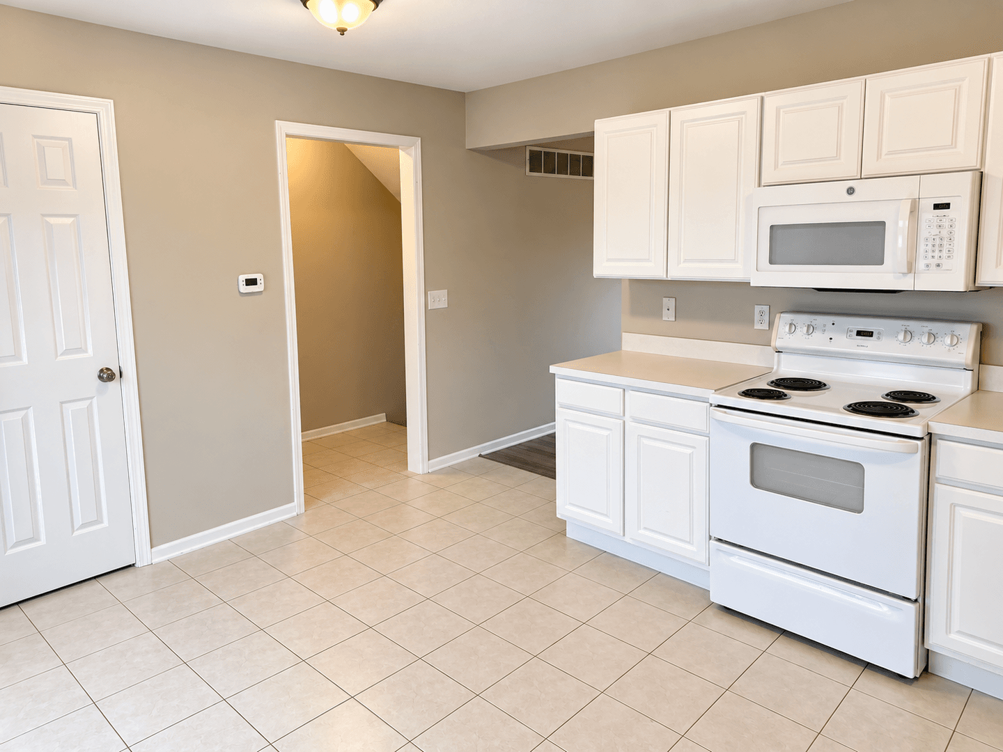 Platte City Townhome: 1810-1914 Century Hill