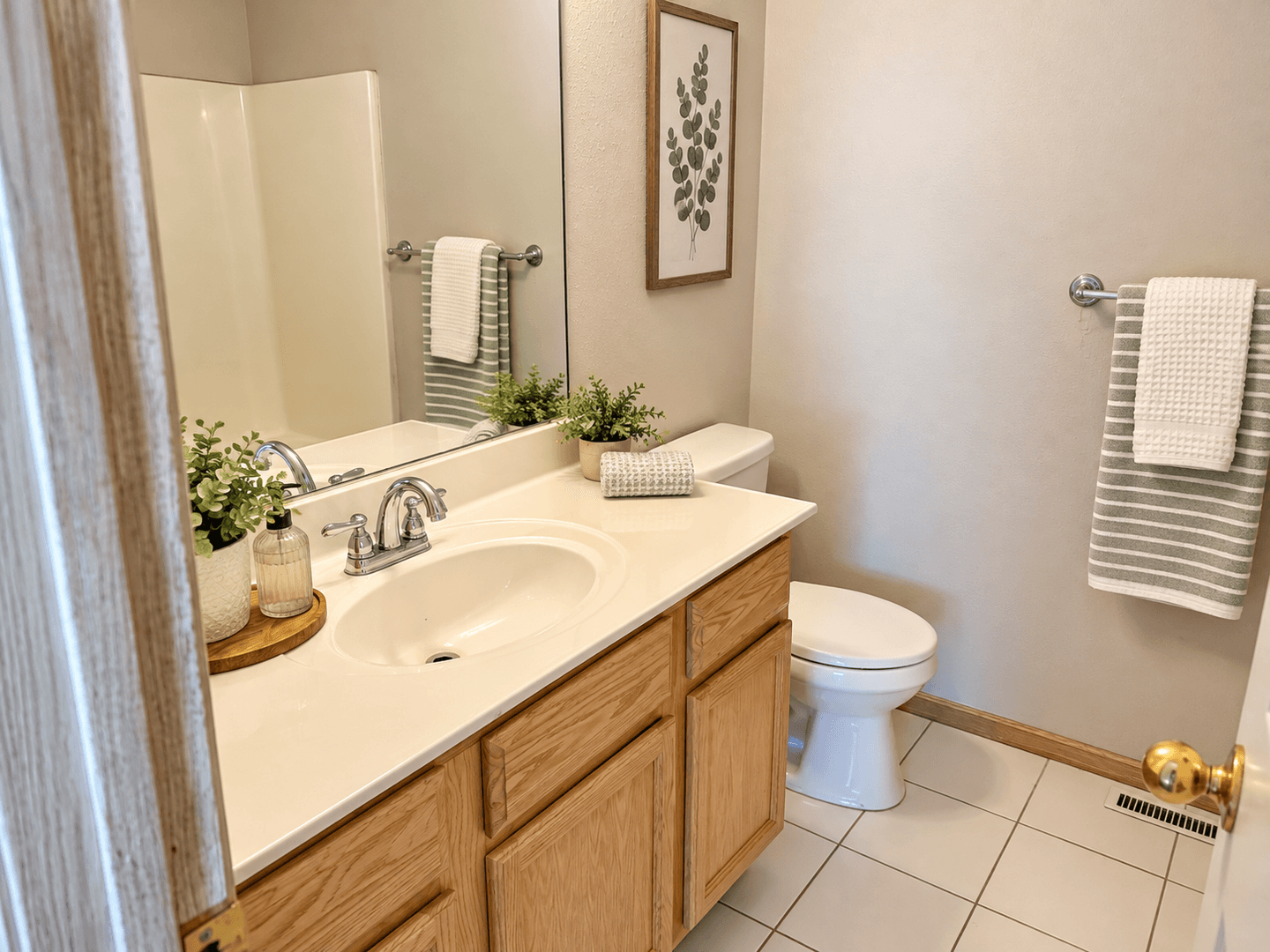Platte City Townhome: 1810-1914 Century Hill