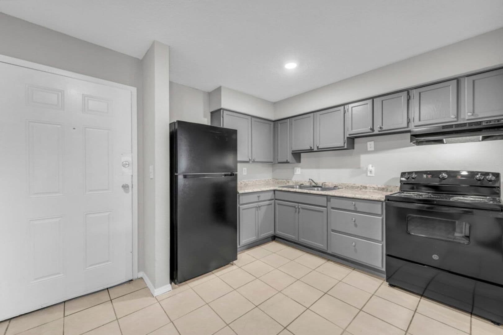 Kansas City Apartment: 1500 E. 29th Street