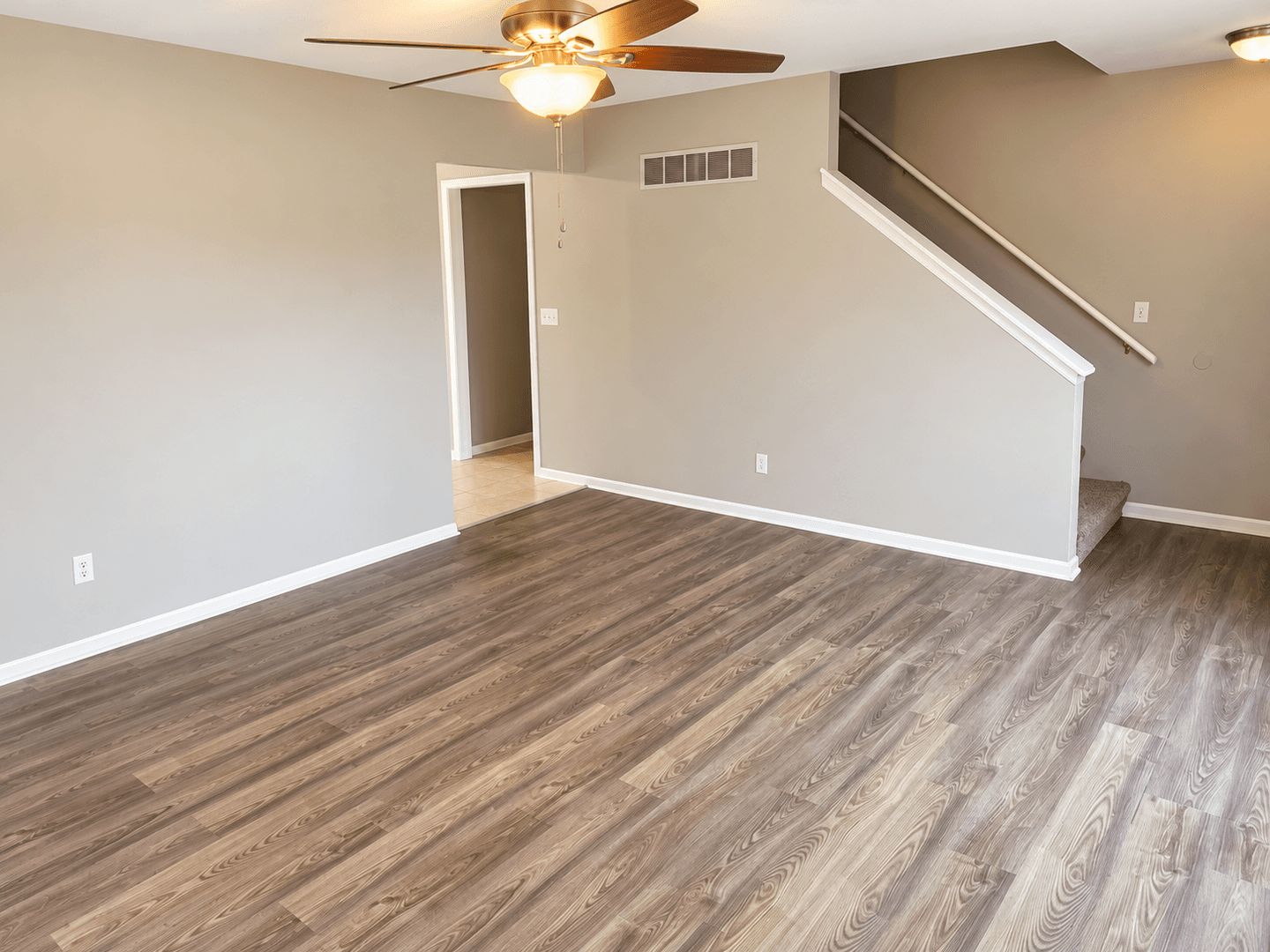 Platte City Townhome: 1810-1914 Century Hill