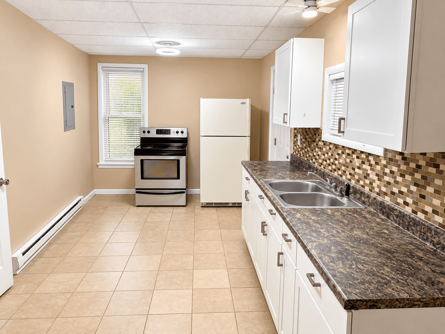 St. Joseph Apartment: 2102-2104 Messanie St.