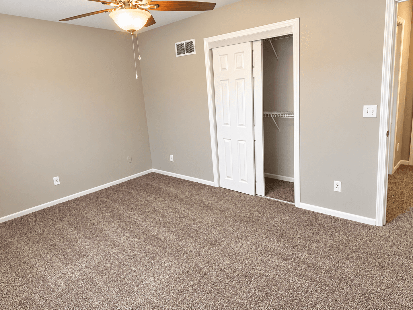 Platte City Townhome: 1810-1914 Century Hill