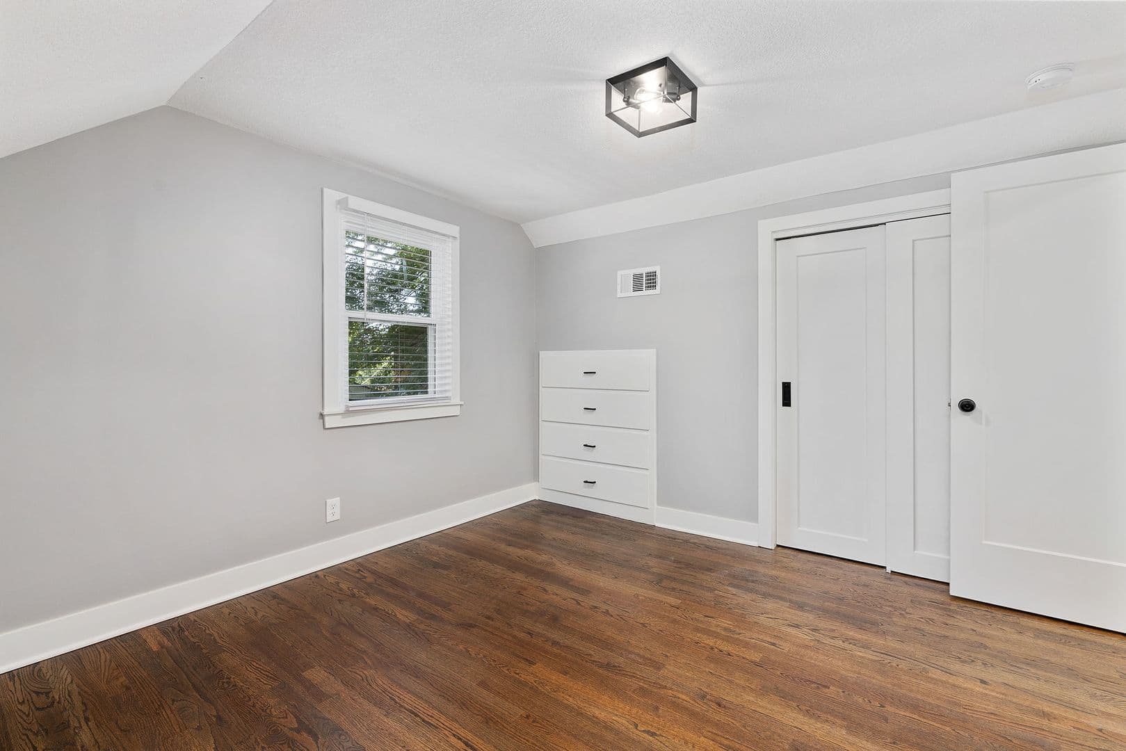 Overland Park House: 7615 W. 95th Terr