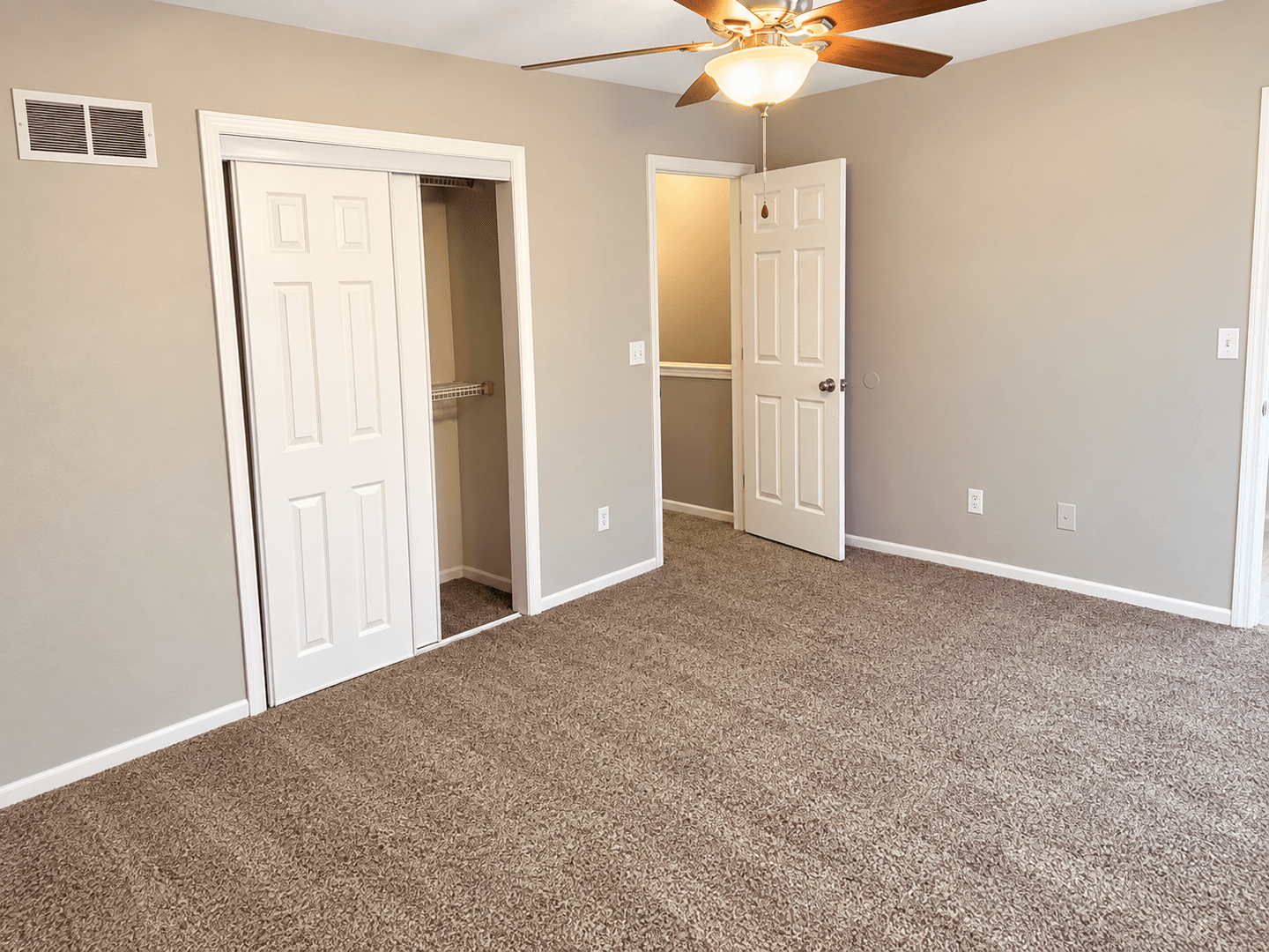 Platte City Townhome: 1810-1914 Century Hill