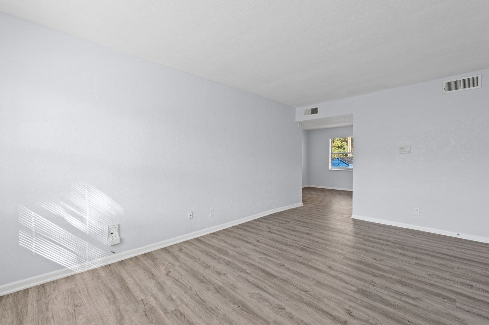 Kansas City Apartment: 8208 Troost Ave