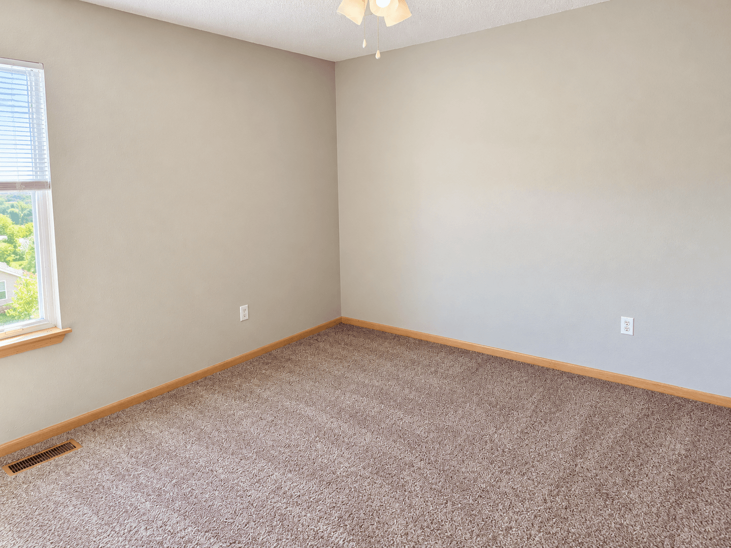 Platte City Townhome: 1810-1914 Century Hill