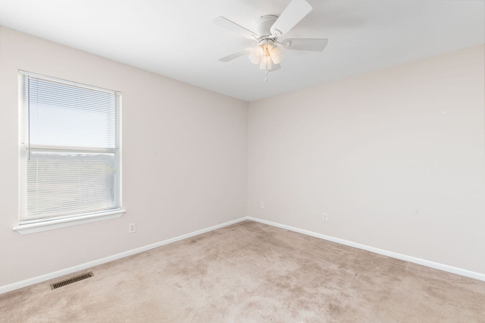 Platte City Townhome: 1810-1914 Century Hill