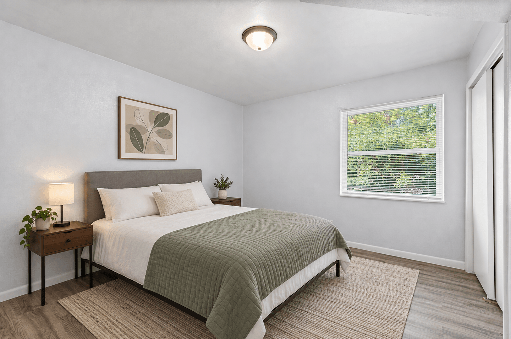 Kansas City Apartment: 8208 Troost Ave