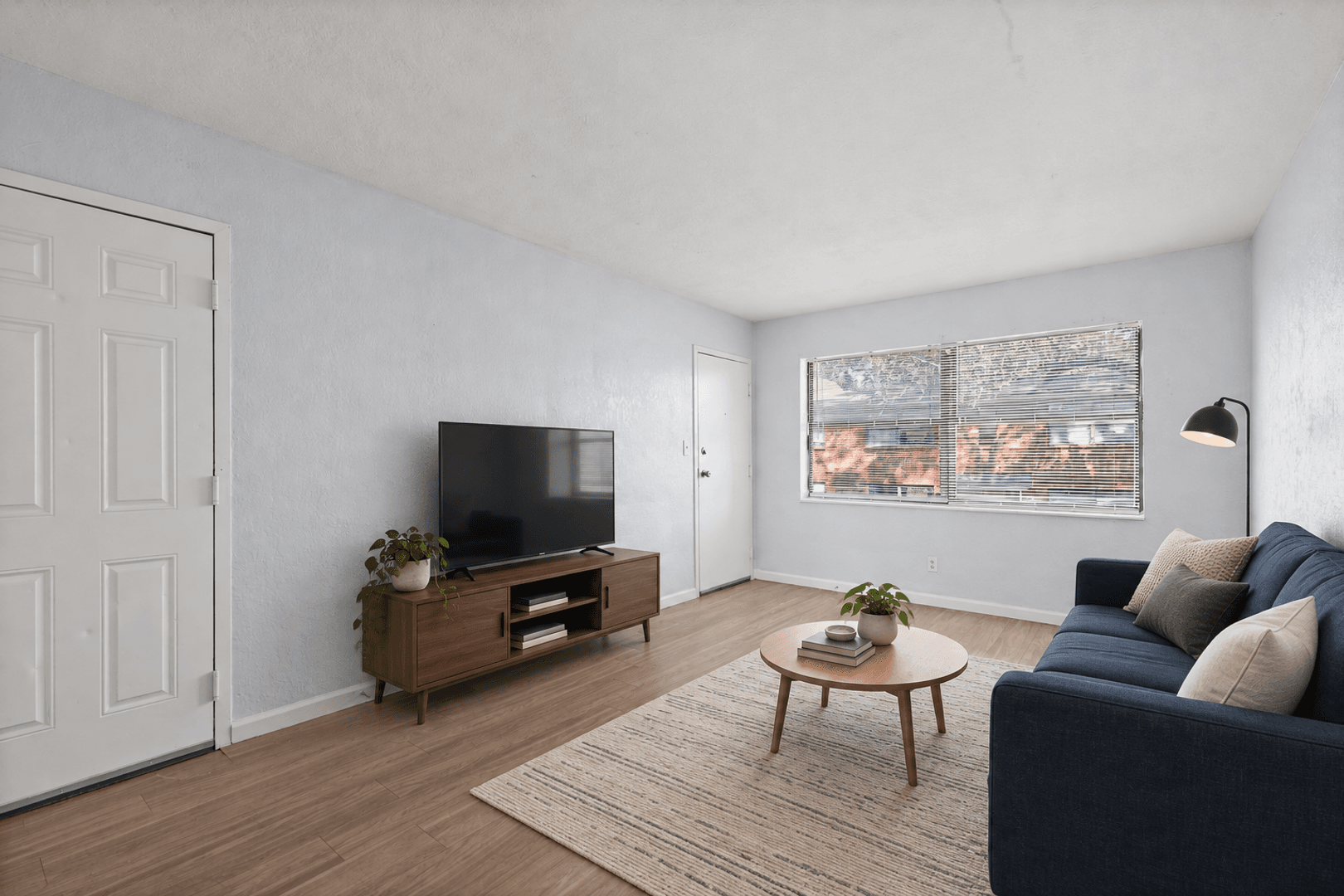 Kansas City Apartment: 8208 Troost Ave