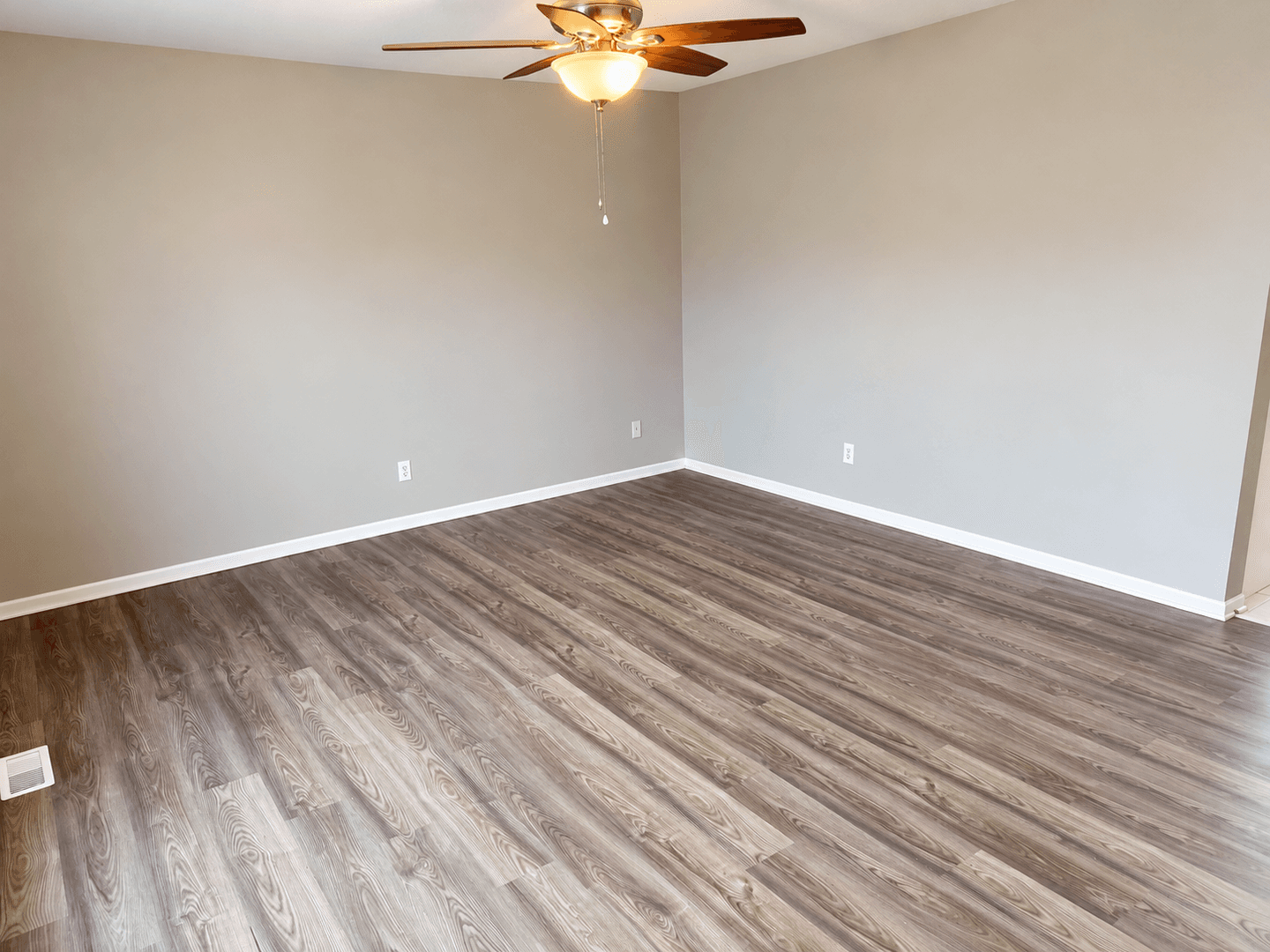 Platte City Townhome: 1810-1914 Century Hill