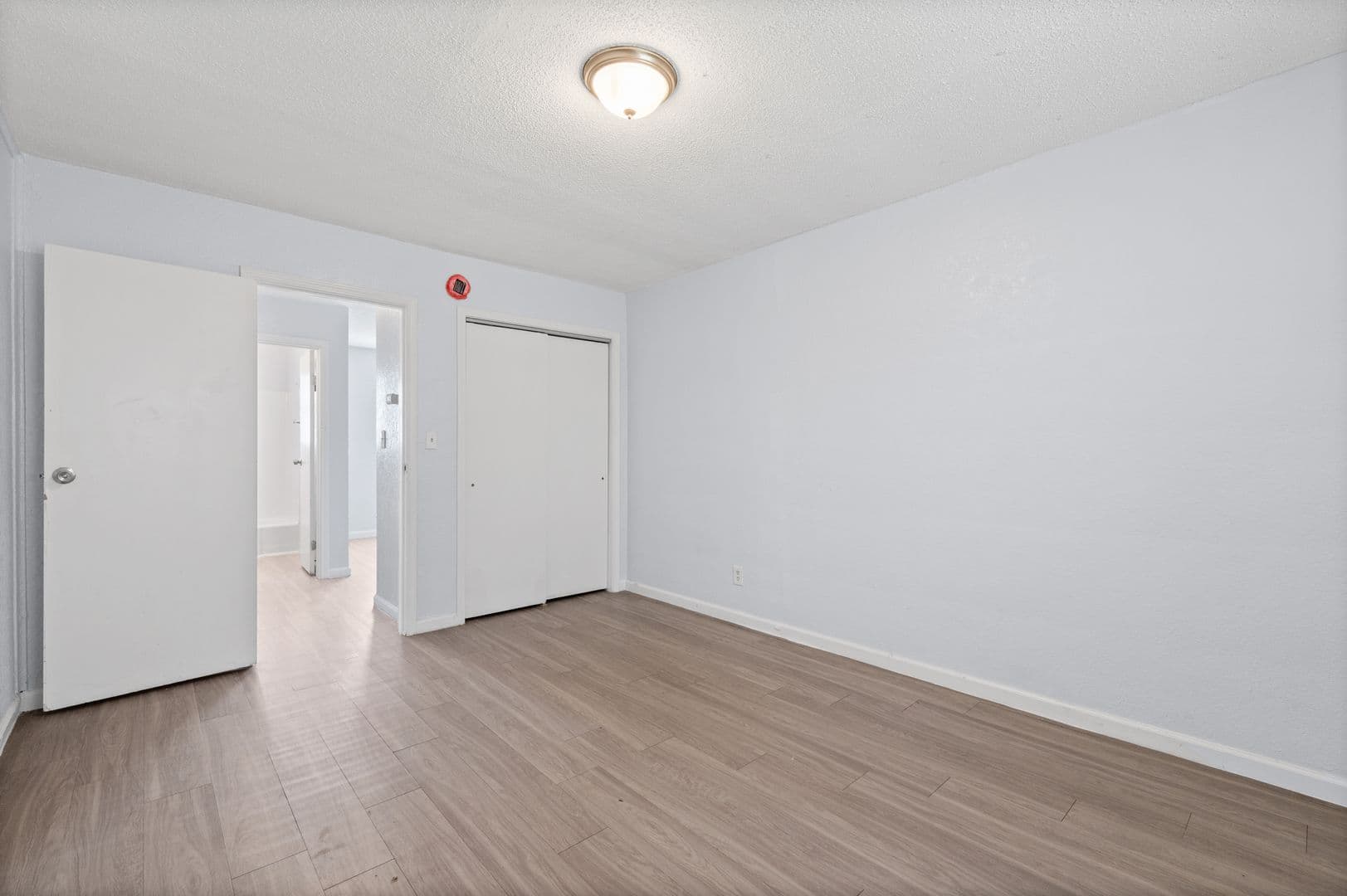 Kansas City Apartment: 8208 Troost Ave