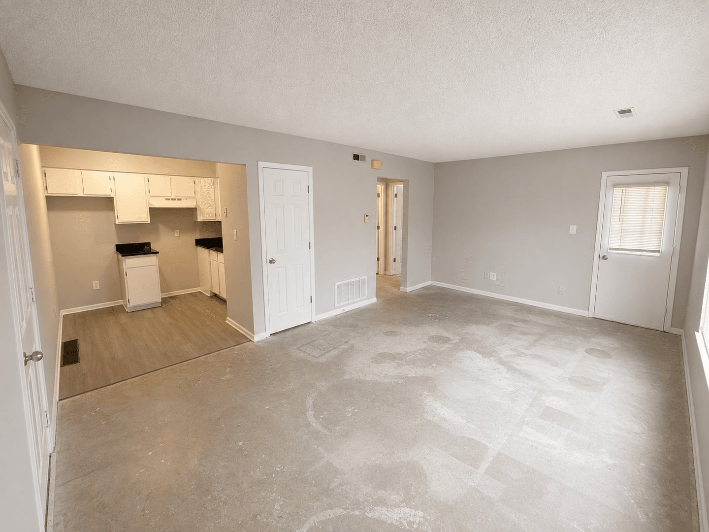 Lawrence Apartment: 951 Arkansas Street