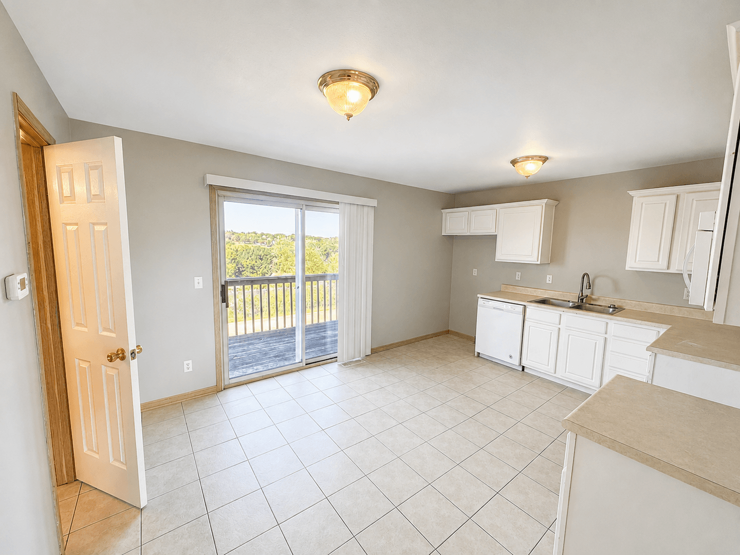 Platte City Townhome: 1810-1914 Century Hill