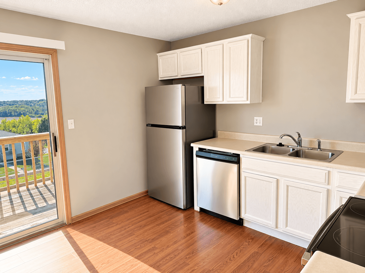 Platte City Townhome: 1810-1914 Century Hill