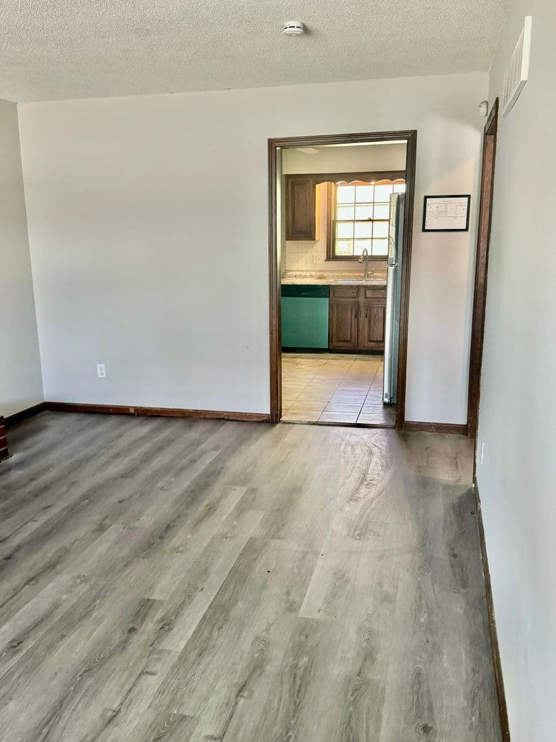 Raytown Apartment: 5404-5406 Ditzler Ave