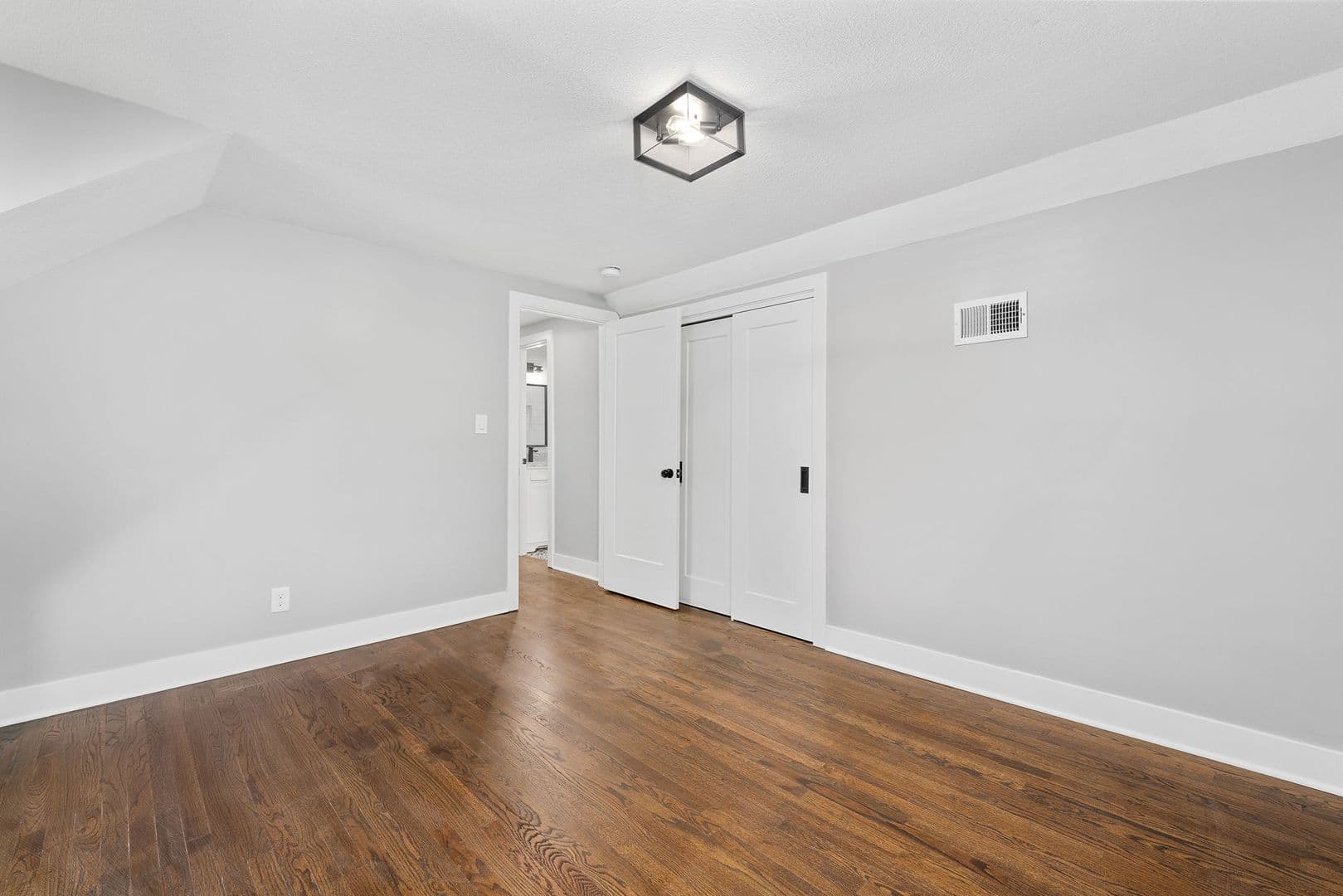 Overland Park House: 7615 W. 95th Terr
