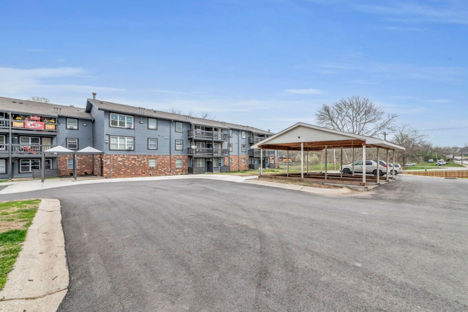 Kansas City Apartment: 1500 E. 29th Street