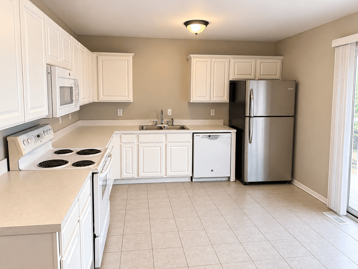 Platte City Townhome: 1810-1914 Century Hill