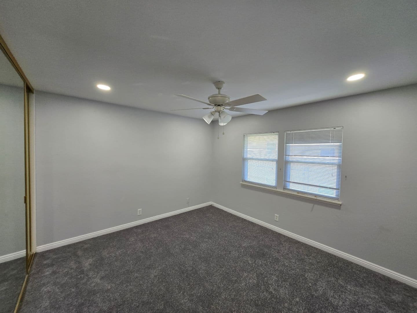 Los Angeles Condo: 3634 Kalsman Dr. #4