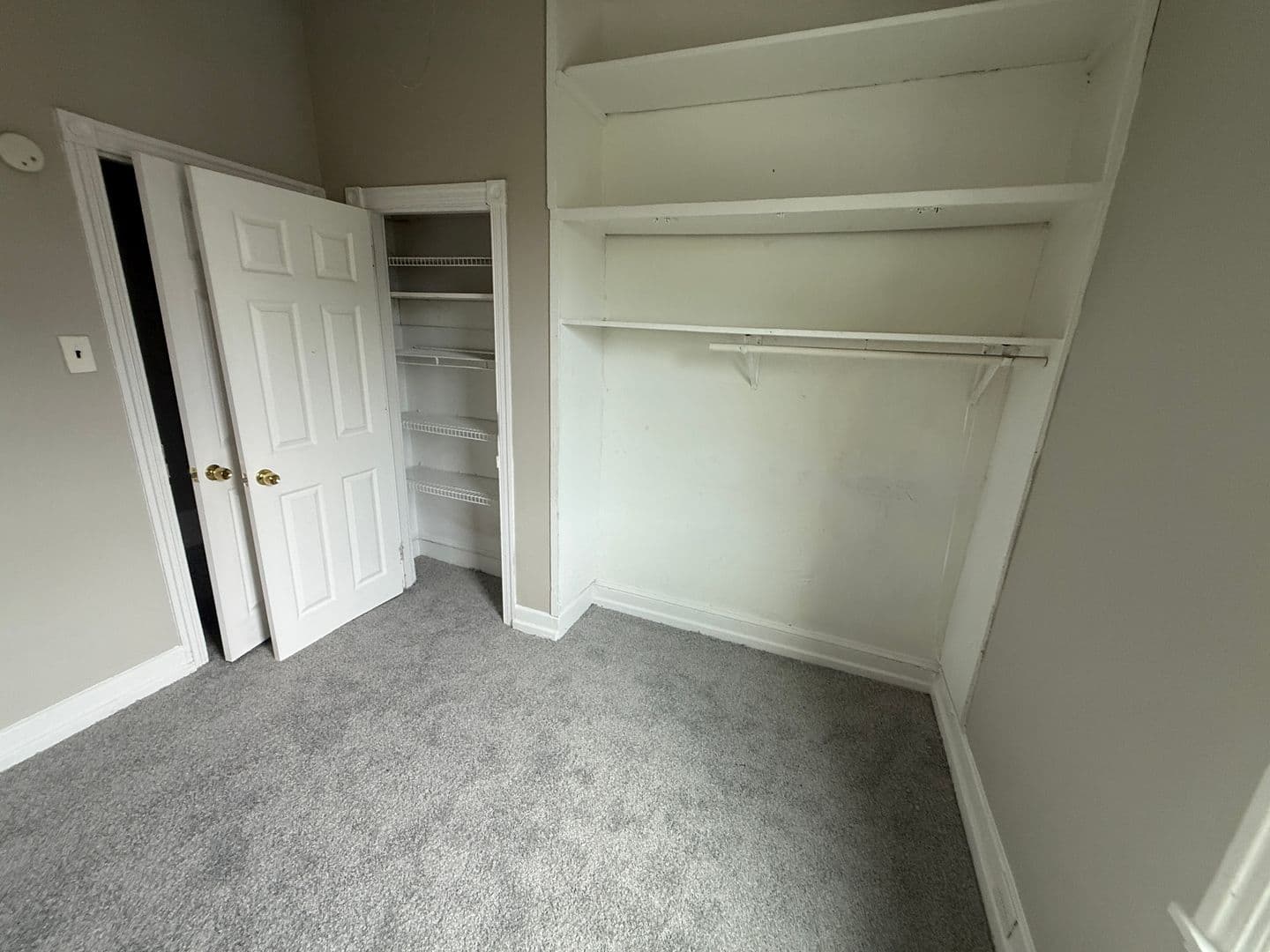 Philadelphia Apartment: 238 West Abbottsford Avenue