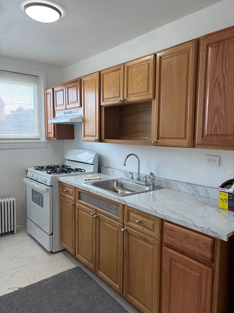 Philadelphia Apartment: 7925 Cedarbrook Avenue
