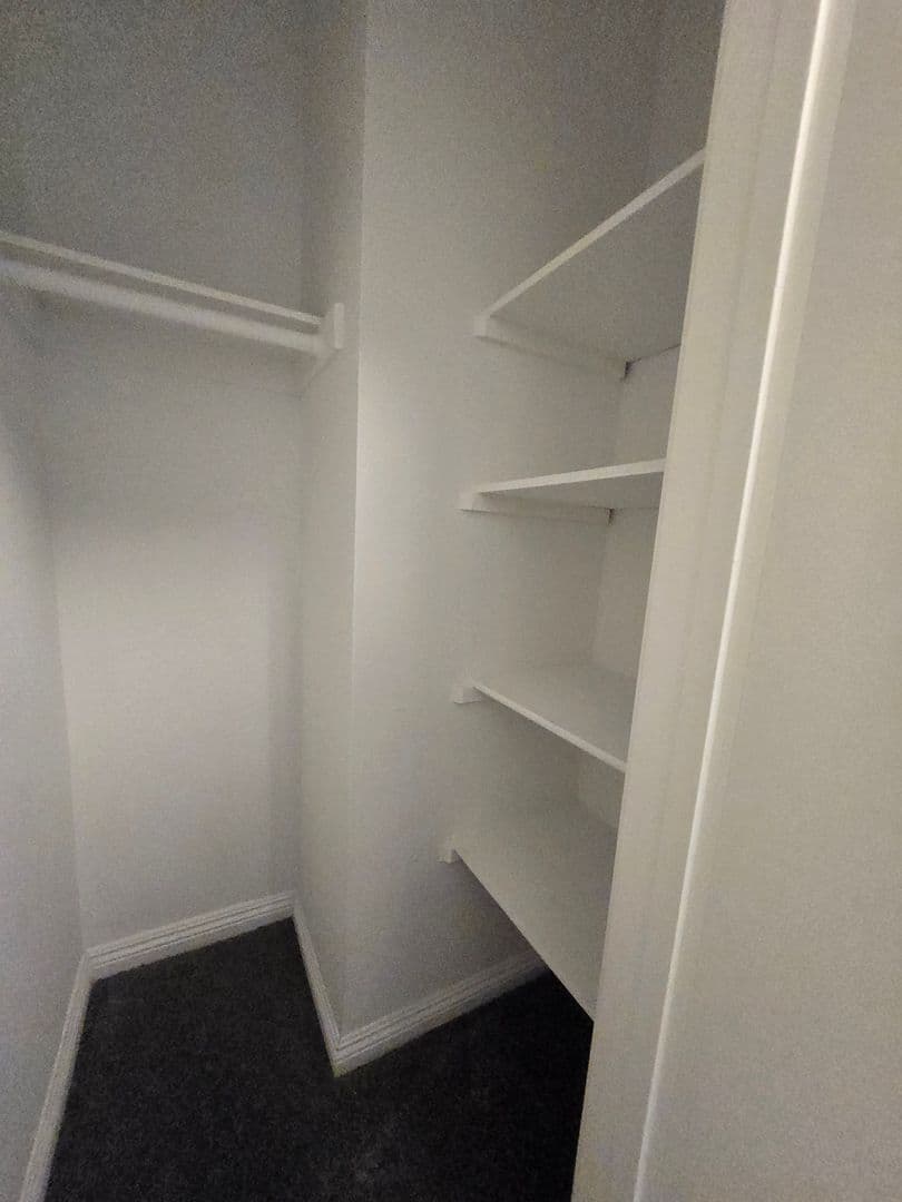 Los Angeles Condo: 3634 Kalsman Dr. #4