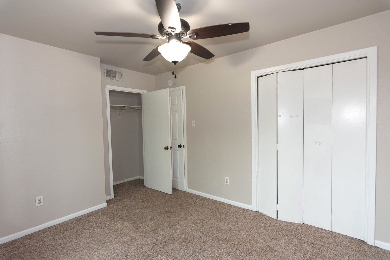 Round Rock Apartment: 1603 Onion Creek Village Dr
