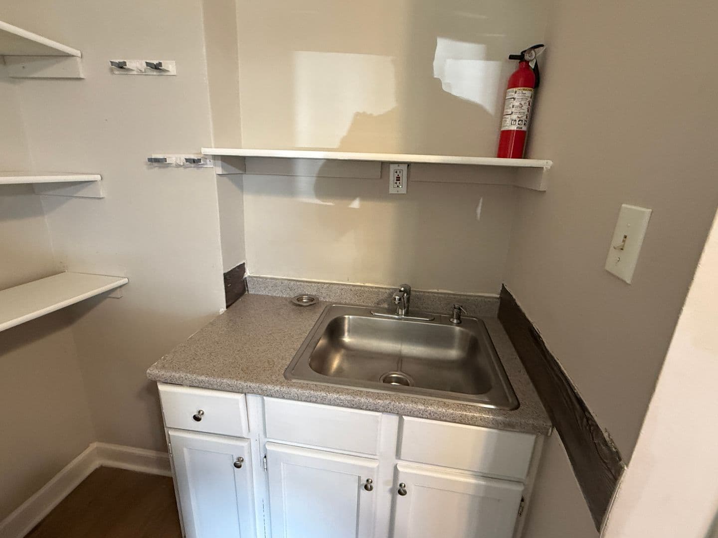 Clifton Heights Apartment: 400 North Springfield Road