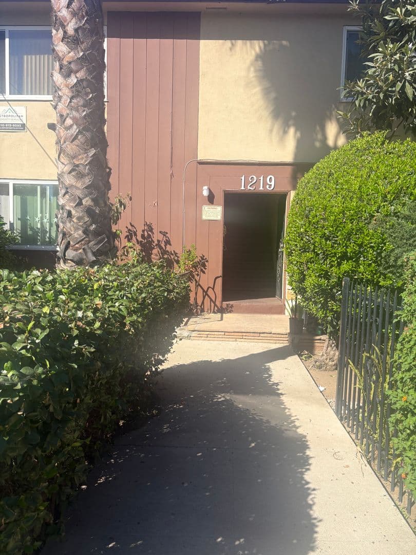 Los Angeles Apartment: 1219 N. New Hampshire Ave.