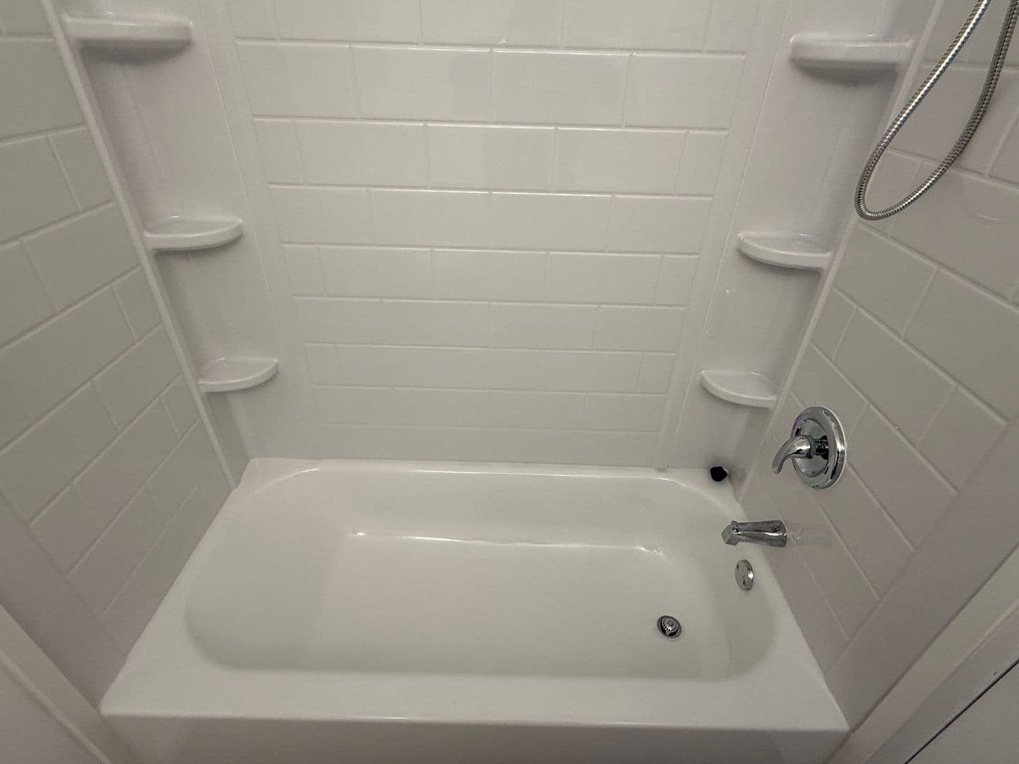 Wallingford Condo: 758B Putnam Boulevard