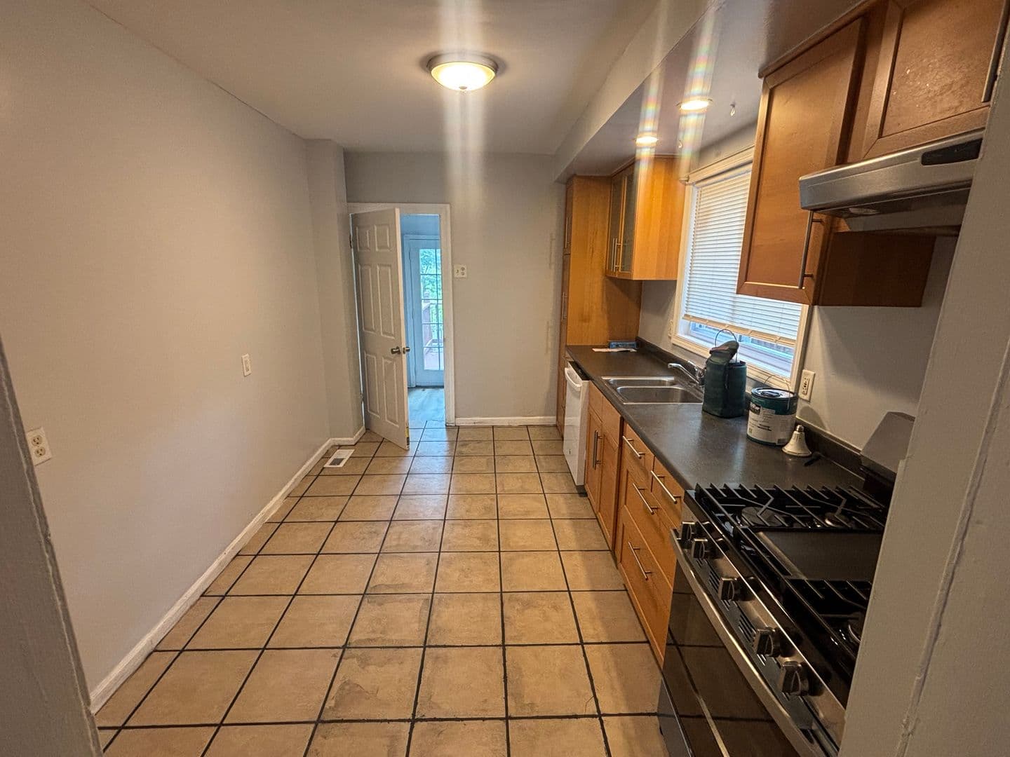 Norristown House: 924 Jackson Street