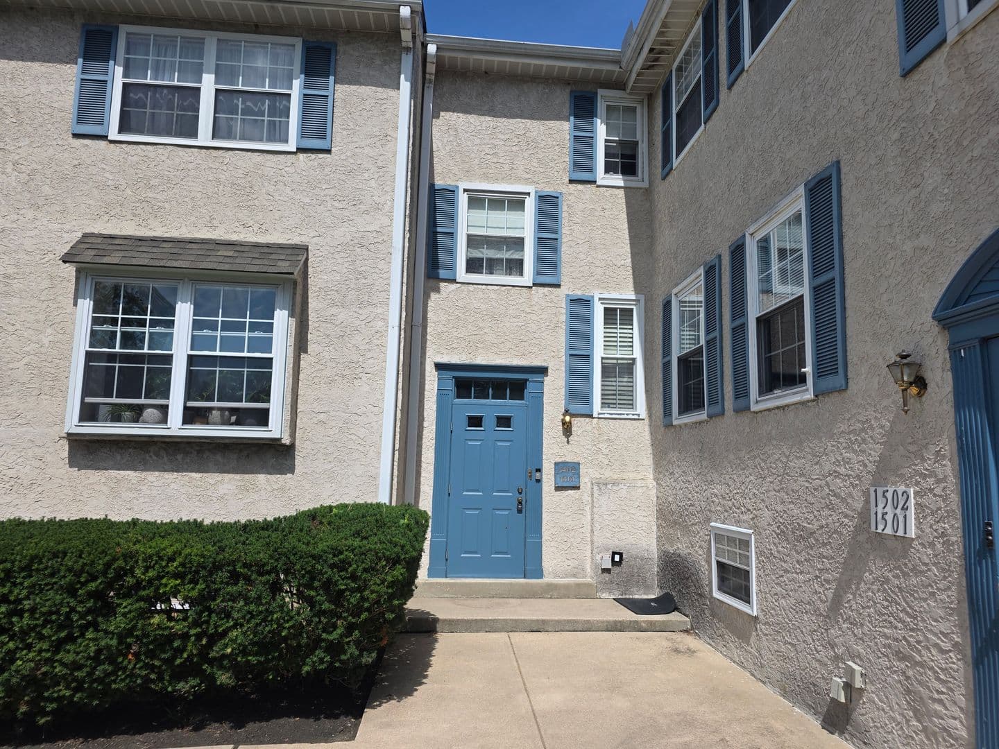 Lansdowne Townhome: 44 S. Lansdowne Avenue