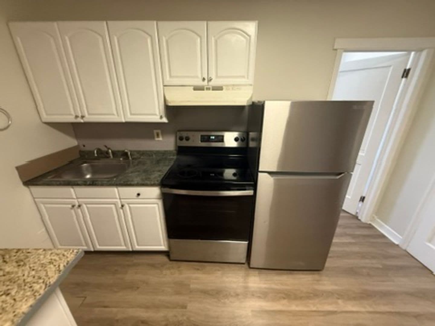 Clifton Heights Apartment: 400 North Springfield Road