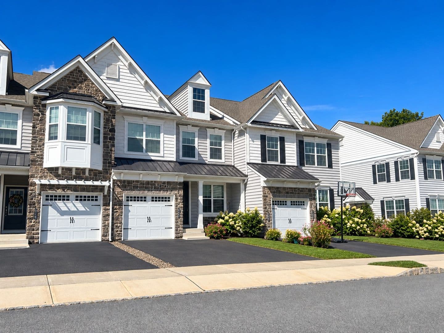 Collegeville House: 320 Flintrock Court